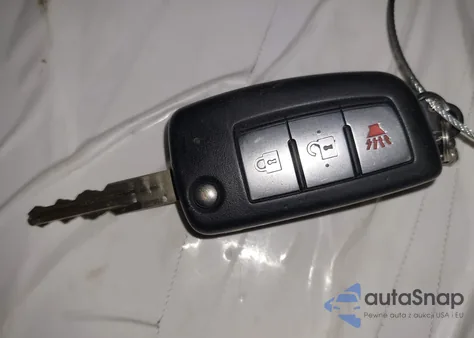 2015 Nissan Rogue S z USA, uszkodzony, nr VIN 5N1AT2ML5FC775084